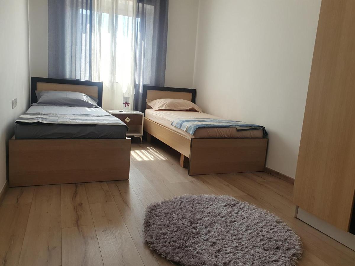 Apartment In The Heart Of Tirana , Bllok Exterior foto