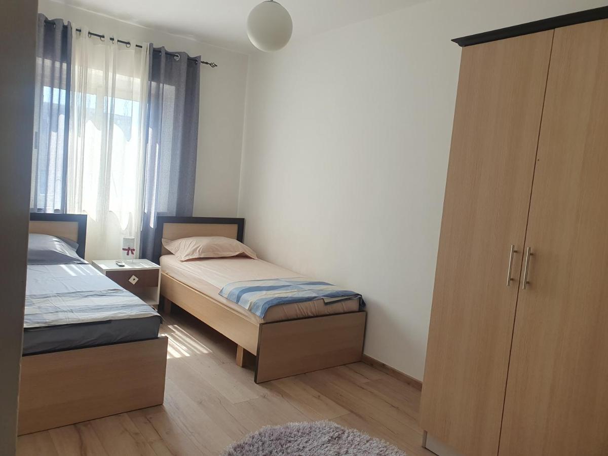 Apartment In The Heart Of Tirana , Bllok Exterior foto